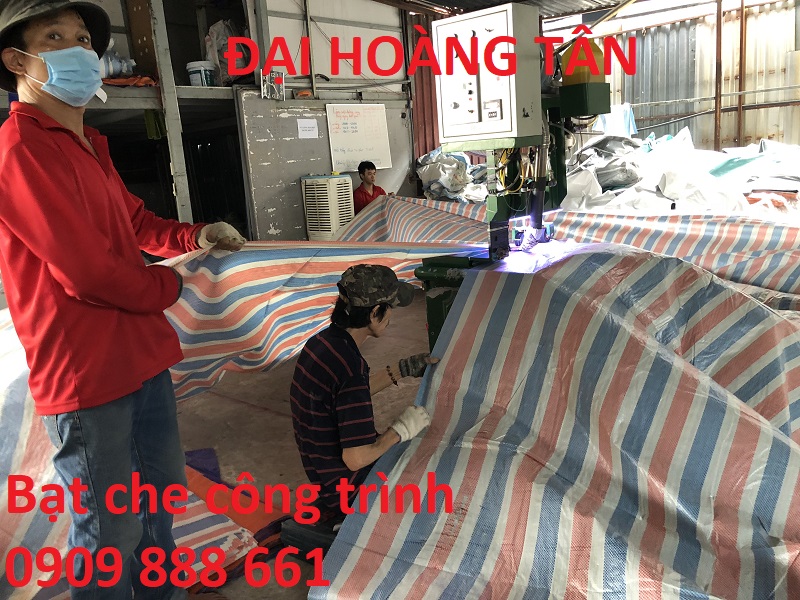 bạt che công trình